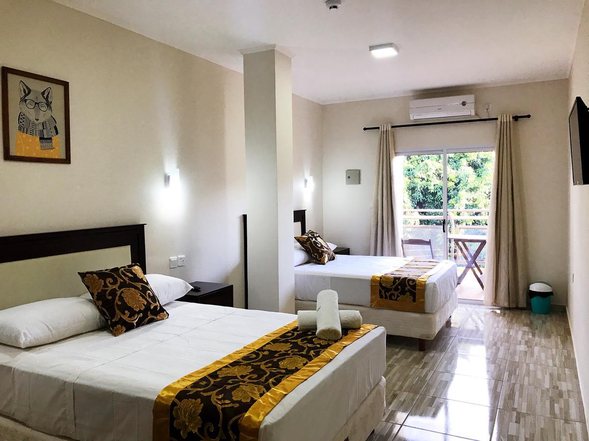 Hotel Amayal プエルト・イグアス エクステリア 写真